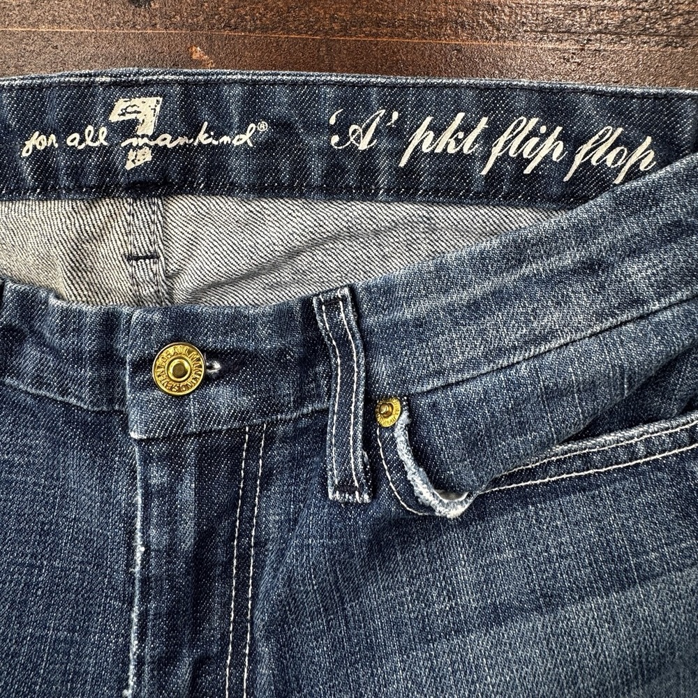 7 For All Mankind Womens Bootcut Jeans A Pocket Flip Flop Distressed Size 31/30 - Picture 3 of 13